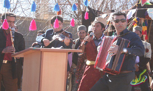 عکس مراسم جشن22 بهمن با درشیربابا باحضور سران استان